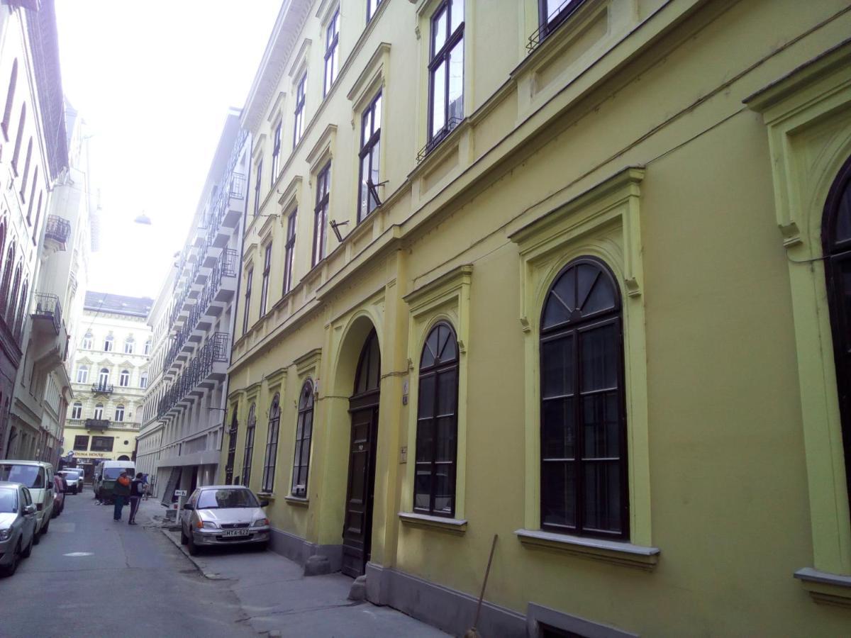 Operahouse Хостел Будапешт