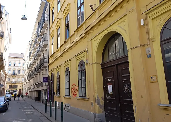 Operahouse Rooms