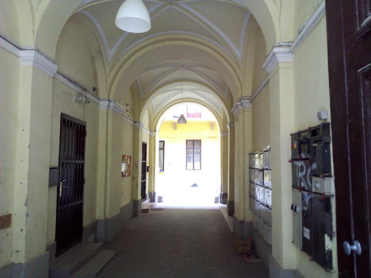 אכסניה Operahouse